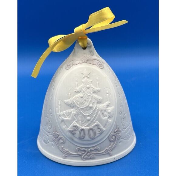 Lladró 2003 Limited Edition Lladro Annual Porcelain Christmas Bell.(No Box) - Picture 1 of 8